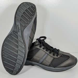 Easy Spirit Black Sneakers 8.5